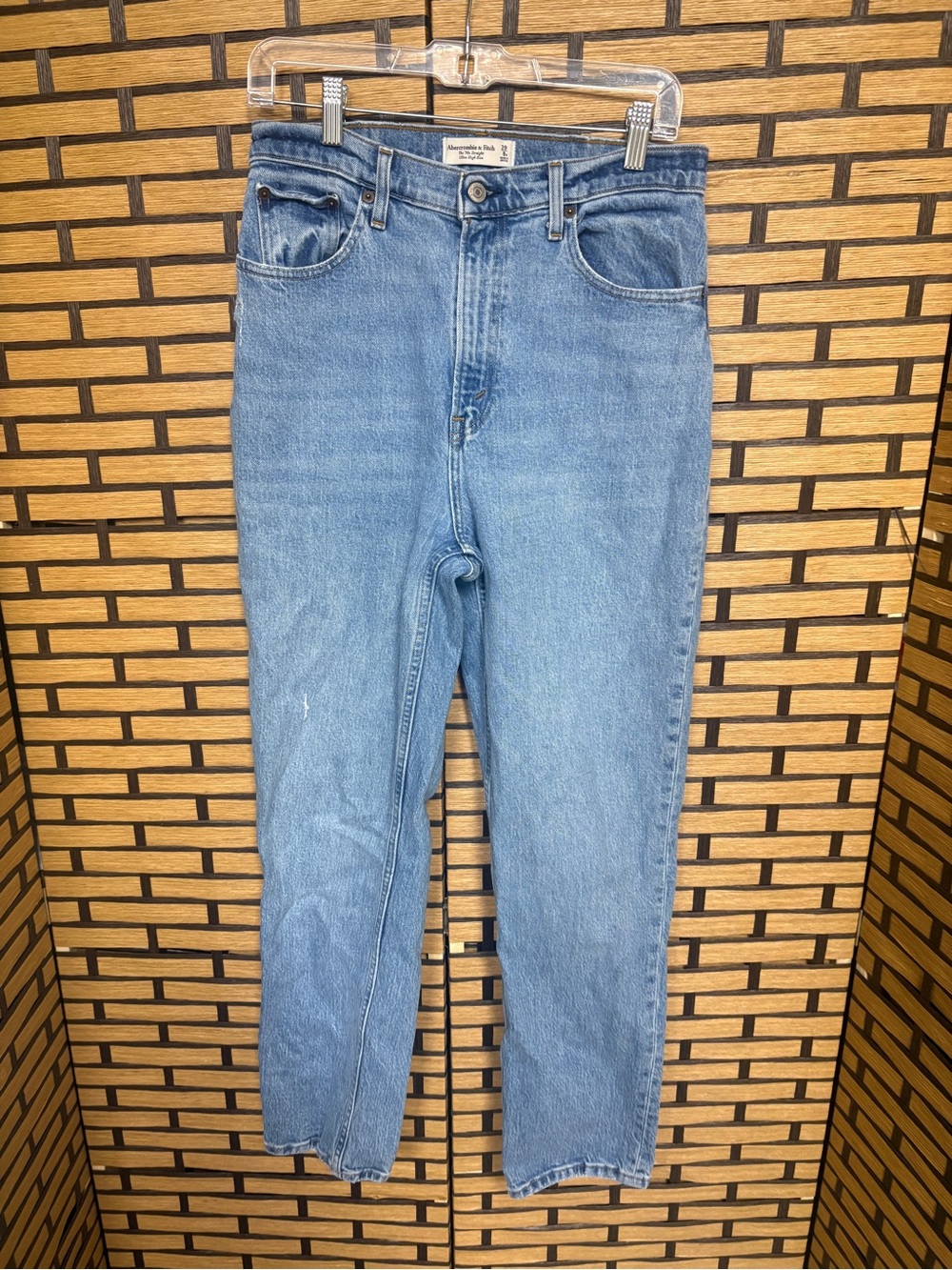 Abercrombie & fitch The 90s straight ultra high rise jeans size 8/29